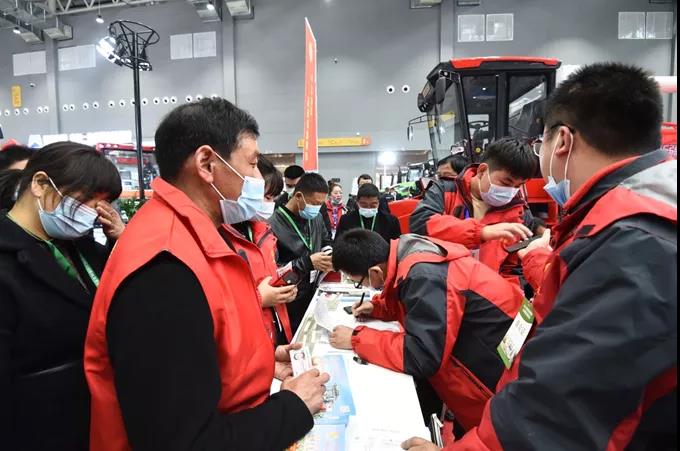 客户
服务升级 | 郑州中联农机用户俱乐部成立